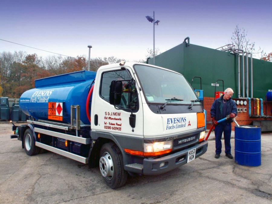 Mitsubishi Fuso Canter Bowser (UK) '1993